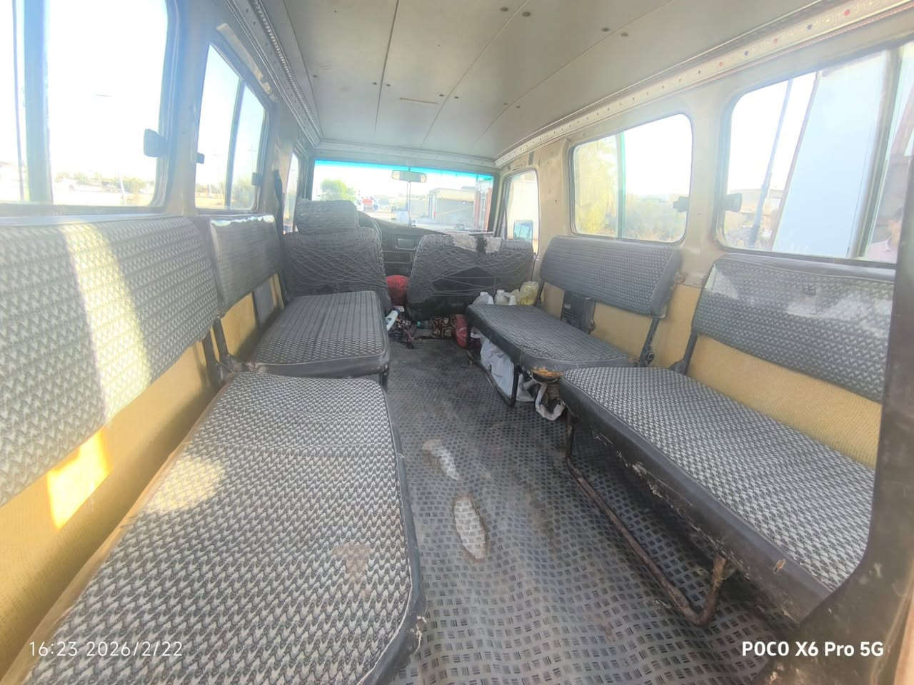 حوثية لون عسكري موديل1989رقم بغداد سياره بسمي محرك 3000محرك بطه عنوان بصراه ***********رقم صاحب سياره
