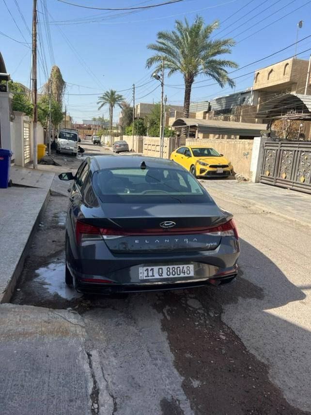 السلام عليكم النترا موديل 2023 فول مواصفات هايبرد السعر ١٧٠ بيها مجال رقم *********** وارد أمريكا حادث فقط هاذا بل صورة
