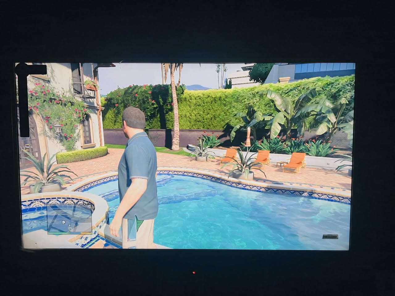 بلاي ستيشن 3 (PS3) بحالة الوكالة - (نظيف، هادئ، ومحمل ألعاب)
للبيع جهاز بلاي ستيشن 3 (PS3) بحالة ممتازة، للجهاز مواصفات تجعله قطعة نادرة:
 الحالة التقنية: الجهاز أصلي ولم يُفتح نهائياً (لم يدخل صيانة).
 الأداء: الجهاز هادئ جداً، لا يصدر أي صوت مروحة مزعج، ويشغل الأقراص (CD) بكفاءة عالية.
 المساحة: هارد داخلي 320 جيجا + هارد خارجي 500 جيجا (مساحة عملاقة).
 الألعاب: أكثر من 36 لعبة من العيار الثقيل، منها لعبة PES 26، ومجموعة كاملة من أفضل ألعاب الأكشن والمغامرات (GTA V، God of War، وغيرها الكثير).
 الجودة: يدعم دقة العرض العالية (Full HD / 1080i) لتعطيك أفضل تجربة بصرية.
 الملحقات: يدتين (عدد 2) أصلية + كيبل شحن + كيبل HDMI.
 ميزة إضافية: الجهاز مهكر، وأنا خبير في هذا المجال، يعني أي لعبة ببالك أقدر أنزلها لك وبكل سهولة.
السعر: 165,000 دينار عراقي ( وبي مجال )
المكان: بغداد - مدينة الصدر.
الجهاز "لقطة" للمهتمين، فقط اشترِه وابدأ باللعب مباشرة.
للاستفسار أو الشراء، يرجى مراسلتي على الخاص.


**إذا كنت صاحب هذا الإعلان وتريد حذفه لأي سبب، رجاءا أرسل رسالة إلى الدعم الفني**
