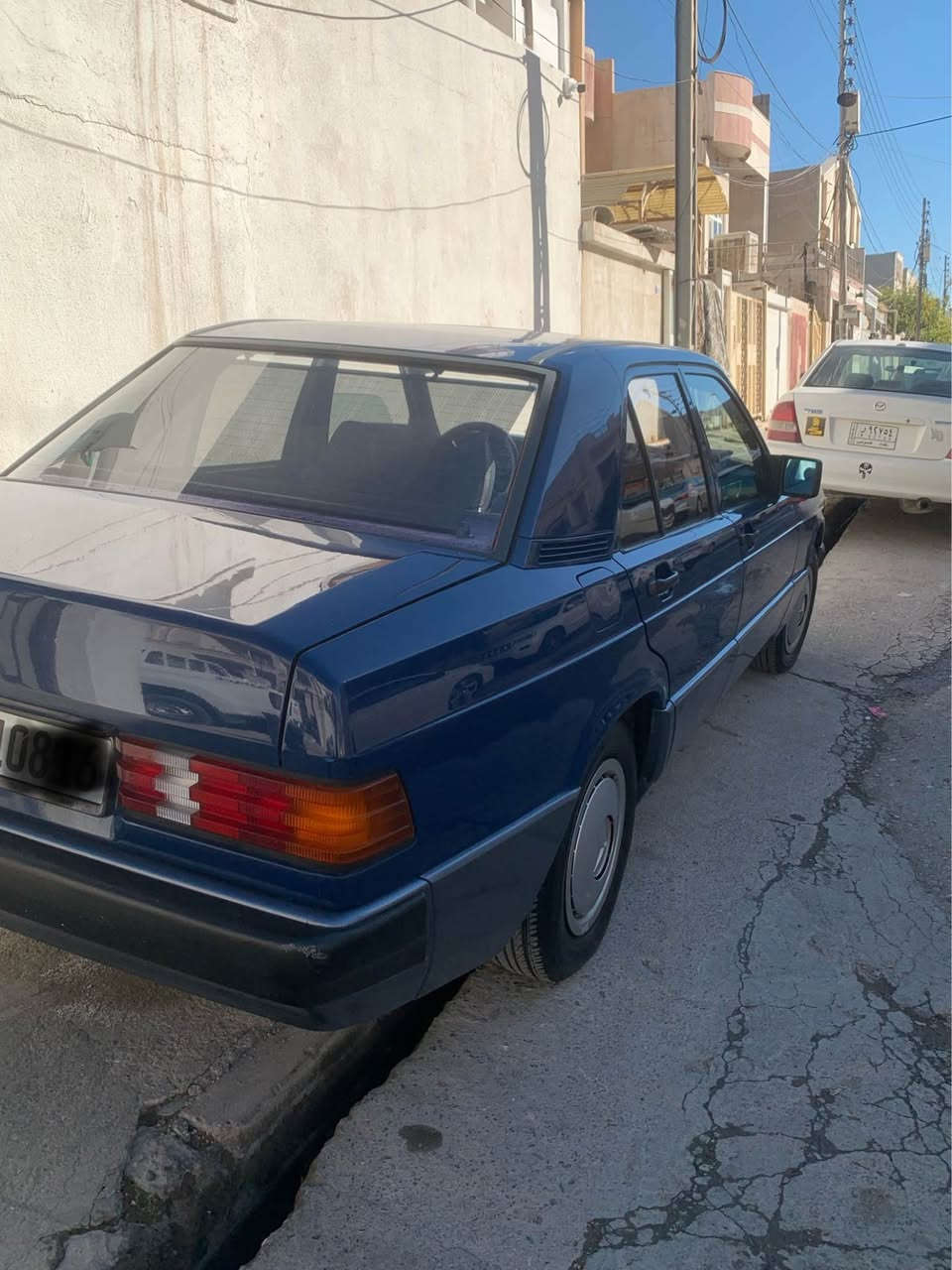 مارسيدس E190 موديل ١٩٨٣ كلاسيك سيارة دوخول جديد سيارة رقم اربيل مواصفات سلايد گير اوتوماتيك محرك ٢٣٠ ٤ سلندر مابيهة ضربة سبغ عيراقي ماكوگيرمحرك بل شرط حدادية بل شرط ٤تايراط جديد *********** أربيل, العراق
