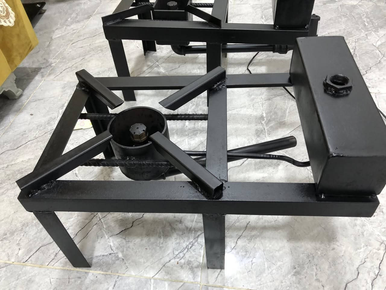 🔥 عرض خاص – طباخ يعمل بالزيت المحترق 🔥
إذا تبحث عن حل اقتصادي وفعّال للطهي أو الاستخدامات الزراعية والصناعية، هذا المنتج هو خيارك الأمثل!

💡 المميزات:

✔ يعمل على الزيت المحترق (يوفر عليك تكلفة الغاز)

✔ شعلة قوية وثابتة 🔥  

✔ تصميم عملي ومتين يتحمل الاستخدام اليومي  

✔ مناسب للطبخ، المزارع، الورش، والاستعمال الخارجي  

💰 السعر: فقط 60  

📦 متوفر الآن – الكمية محدودة  

📩 للحجز والاستفسار راسلنا مباشرة  

***********

لا تفوّت الفرصة… وفر فلوسك واستفد من الزيت بدل ما يضيع!
