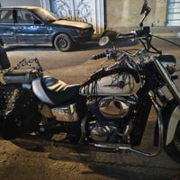 شادو ٤٠٠ نضيفة عليها ادامة قبق شوتة وفلتر شوتة ودهن  امزويل اليوم درته...