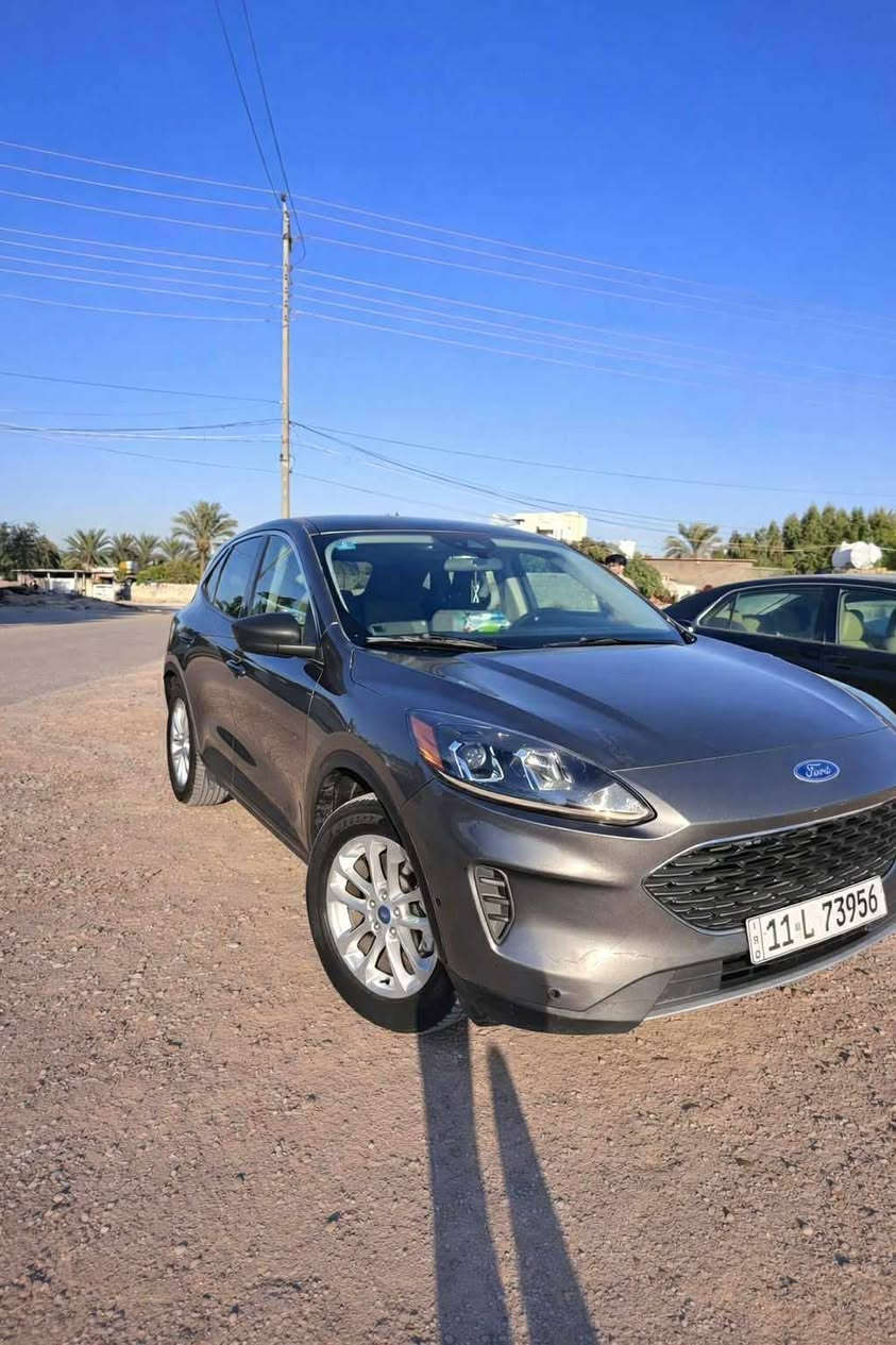 فورد اسكيب سعر بلاش 🔥🔥
فورد اسكيب Ford Escape للبيع

🚗 فورد اسكيب
📅 الموديل: (2022)
⚙️ المحرك: (4 سلندر 2500 هايبرد)
🚘 القير: أوتوماتيك
🎨 اللون: رصاصي طافي
📍 الموقع: (بغداد / المحمودية)

مواصفات السيارة:
 • تبريد قطعتين
 • شاشة كبيره
 • كاميرا خلفية دواره
 • فول تحكم ستيرن
 •رادار امامي خلفي 
 • حساسات خلفيه
 • نقطه عمياء
 • ويل 17
كشن كهرباء

سياره ضربتها خفيفه 
قطعتين صبغ بنيد وجاملغ جه سايق
بدون.يرباك 
ماشيه 87 الف ميل
السعر 155 و بيه مجال 
للاتصال ***********

