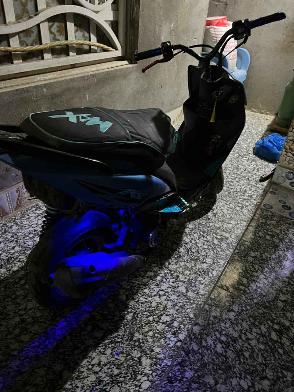 السلام عليكم ، ماكس عدله للبيع الدراجه خير من الله معدل ومشي وشلعه تجي وتشوف بعينك الدراجه بوشتها ٥٥ مبوشه فقط الدراجه كلش حلوه سلف هندر كلشي شغال بيها اي نقص مابيها لاتكلي شنو بيها مابيها الدراجه كلشي مابيها بس مبوشه والباقي كلها شركه سعرها ٦٠٠ وبيها مجال للشراي البصره شط العرب 
رقم للتواصل ***********
