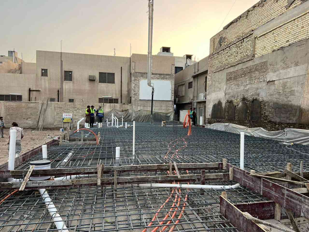 {03} #تم_بعون_الله
🏤🏤🏤🏤🏤🏤
البدء بالمباشرة بموقع الحارثية بمساحة #٣٥٠متر والمباشرة بوضع أساسات العمل بأحدث طرق البناء  Foundation stage وتسليح الشيش بنظام 20×20 Reinforcement of reinforcing bars وكذلك بتأسيس الصحيات ميكانيكيا Mechanical installation of water and sewage systems والكهرباء بنظام البايبات الأرضية piping system electricity وكذلك الصب الكونكريتي C40  وبكادر مميز جدا وبأشراف هندسي دقيق #مكتب_الأمير_للعقار_والمقاولات_العامة
#المطور_العقاري_ابوأمير_***********_***********
🏤🏤🏤🏤🏤🏤🏤🏤🏤🏤🏤🏤🏤🏤🏤🏤

