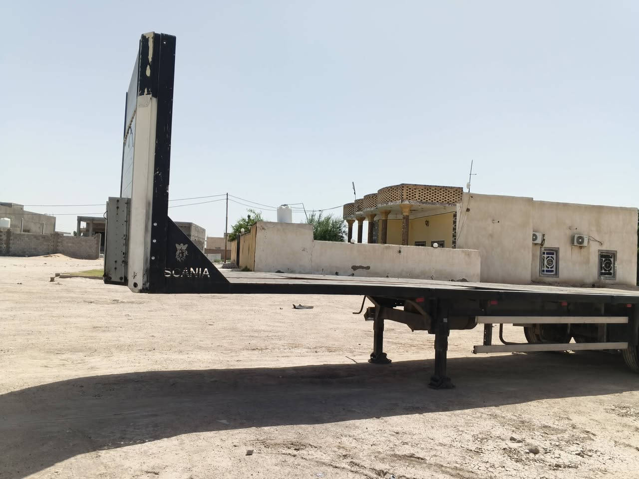 عربان شمتز للبيع تخم تاير ***********
