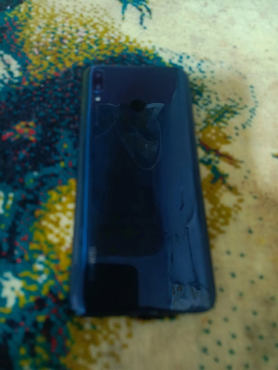 السلام عليكم.. من رخصة الادمن 
اخوتي اهل الغيره عدنه هذا الموبايل اريد انبيعه ونجيب ملابس البناتي وحق هو الحسين يردن ملابس وما عندي امكانيه كلت خل ابيع الجهاز الي يريده يراسلني ورحم الله والديكم


**إذا كنت صاحب هذا الإعلان وتريد حذفه لأي سبب، رجاءا أرسل رسالة إلى الدعم الفني**