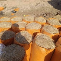 تبن لبيع بنسب لسعار لرايد تبن يتصل 07733676881 وتوصيل لباب بيتك وددلل ...