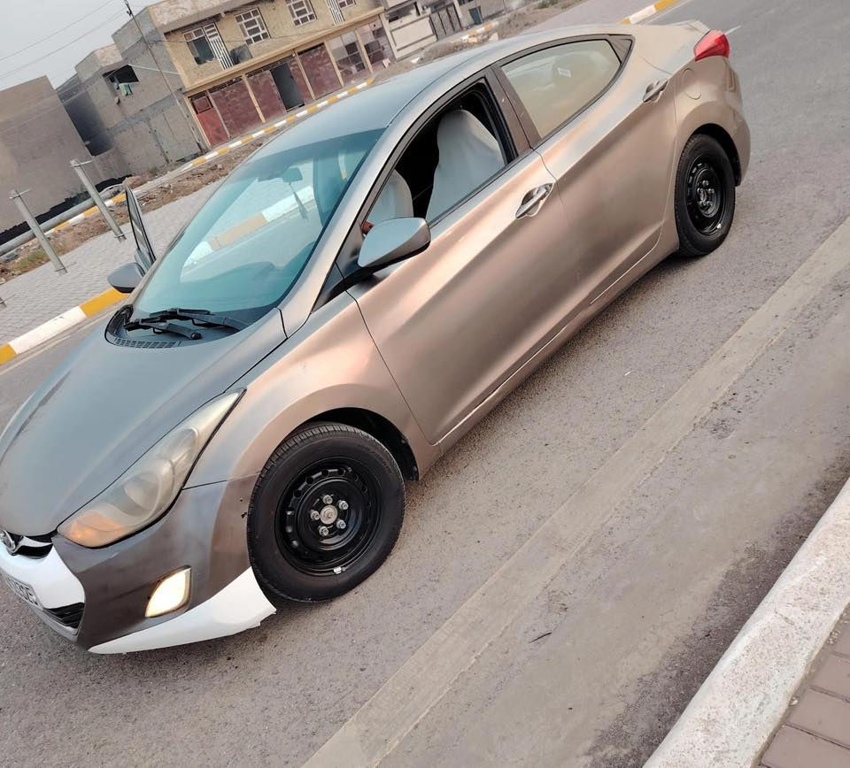 السلام عليكم 
النترا  ٢٠١٤ ادوات كصه جنطه ارقام وسنويه شمالي دولي
مكينه ٢٠٠٠ دوش كفاله الكير كفاله
حداديه ١٠٠٪؜
تبريد تدفئه كفاله
شاشه كبيره حساسات تحكم استيرن مري شف اشاير بالمري 
غرفه جديده ١٠٠٪؜ 
تخم تاير جديد كارتون كوري 
سياره كلش حلوه 
سعر ٤٨ بيها مجال قليل
محافظة ميسان 
***********
