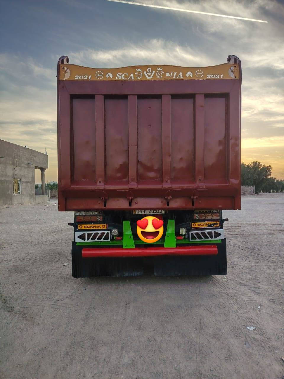 سلاام عليكم سياره البيع موديل 2001 مكينه سته نجكتر كير 3،3 مجموعه الفينيه تخم تاير سياره جاهزه العمل التصال علئ رقم***********
