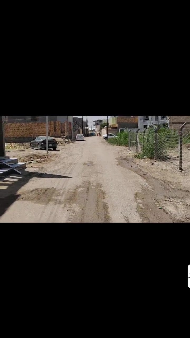 قطعه لبيع مساحه متين متر مدفونه ومحدوله ومفروشه سبيس بحي المستقبل خلف مدرسه لمستقبل جاهزه كبل تبني طوريج جمعيه بحي المستقبل تحويل سهم بس مشتري طابو زراعي والشراي بي خير ويدلل***********
