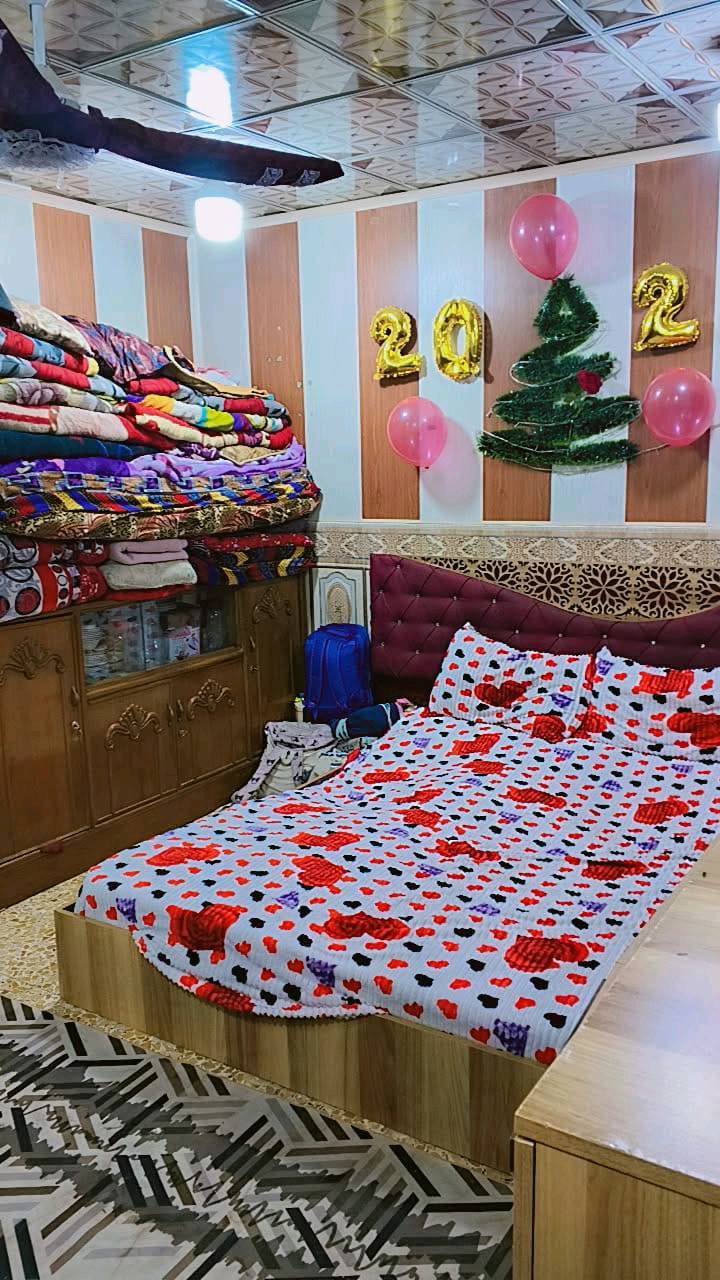 سلام عليكم بيت للبيع أو مراوس البيت 50متر مراوس ب 100متر معه فرق البيت جاهز للسكن كله سراميك ويبعد عن شارع لعام 200متر مكان لبيت شارع بانزين خانه ريبال حي صدر ثالث عمود 10