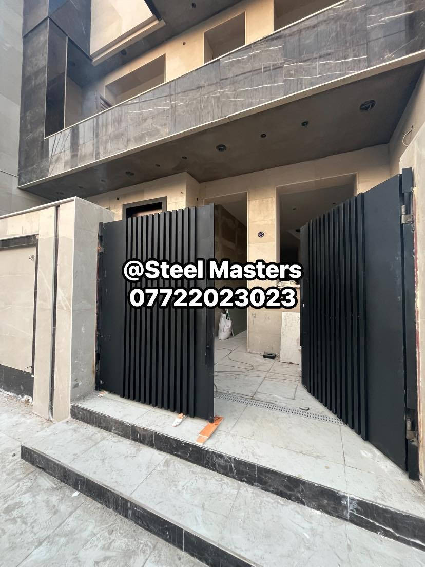 🛑نقدا & بالتقسيط 
ورشة Steel Masters لأعمال الحدادة 

باب حديد خارجي بتصميم شرائح مودرن بلون وتصميم متناسق مع الواجهة 

✅ تنفيذ من حديد مجلفن 
✅ دهان بودر كوت بلون اسود طافي
✅ تصميم شرائح عمودي مغلق بالكامل 
✅ تصميم عصري وخصوصية عالية   

📐 تصميم عملي _  متين وامن متناسق مع الواجهات 

تنفيذ فعلي من ورشة #steel_masters

📍 للتواصل والاستفسار:
+964 ***********
العراق_بغداد
