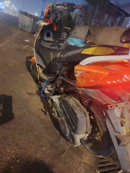 دراجة ماكسFS
مكينه مفتوحه مره  نواقص فقط ستان وسط 
وشلعتهاا تشك الكاع ومعدل 
+ دواسة الرجيل لاصلية موجودة 
السعر 175 وبيه مجال للطيبين المو شراي لا يتصل 
الرقم ***********
العنوان البصرة القديمة قرب مستشفى الموساة الأهلية
