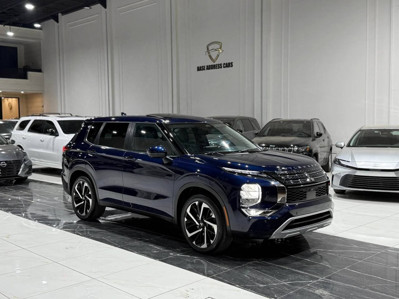 𝑴𝑰𝑻𝑺𝑼𝑩𝑰𝑺𝑰  𝑶𝑼𝑻𝑳𝑨𝑵𝑫𝑬𝑹 𝑺𝑬 𝐏𝐋𝐔𝐒 𝑨𝑾𝑪  ‏4x4 2024
موديل  2024
محرك 𝒄 𝒄 2,500 
فول مواصفات
بانوراما
دبل اكسل
بصمة
٧ راكب
كيج اليكتروني
كشن جلد
كشن تدفئة
ابواب بصمة
ابواب بردة
نظام كاميرا ‏‎  °360 
لايتات ليد زينون
حساس امامي و خلفي
رادار امامي و خلفي و جانبي
بريك بصمة
صندوق شفت 
مراية شفت كهربائي 
سيارة بونيد صبغ
بدون دواخل
مسافة 36,000 𝑴𝒊𝒍𝒆𝒔
سيارة موجود اربيل

رقم شاصي

JA4J4VA82RZ013345

☎️ 
 *********** - ***********
***********
#𝑴𝑰𝑻𝑺𝑼𝑩𝑰𝑺𝑰 #𝑶𝑼𝑻𝑳𝑨𝑵𝑫𝑬𝑹 أربيل, العراق
