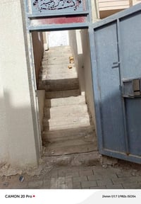 الزهراء خلف القزويني • ٢٠٠م • طابق ثاني