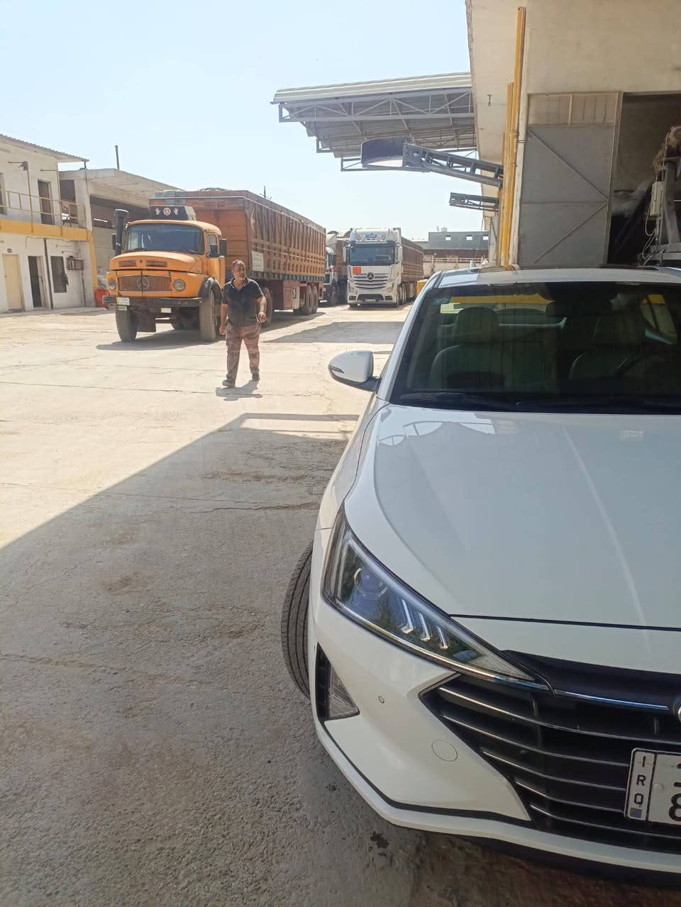السلام عليكم النترا 2020 خليجي 
مكفوله كفاله عامه من الضربة ومن الصبغ والتبديل السعر 158قابل للتفاوض
***********
