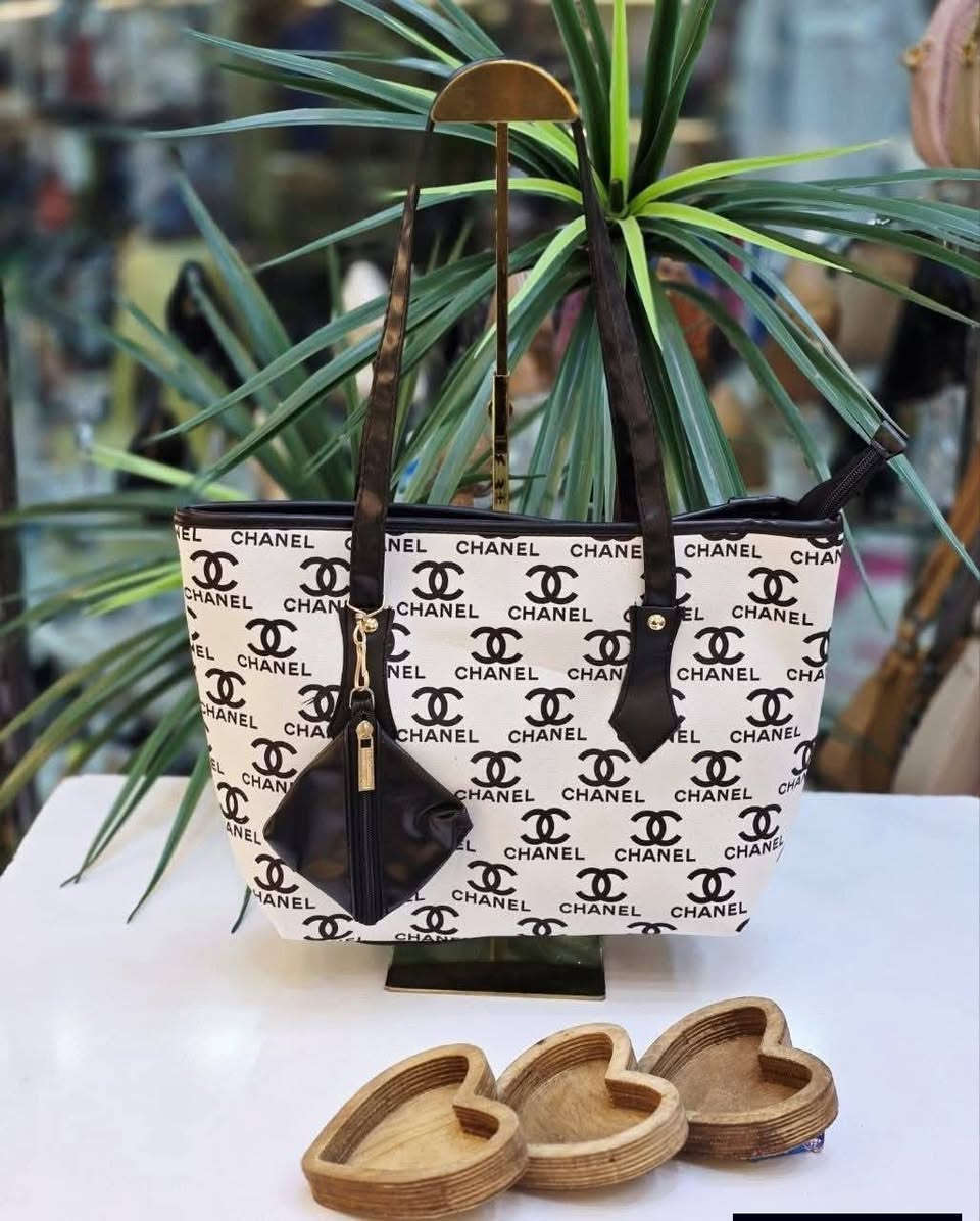 مساء الخير .... .وفرنا لكم .. 🍋🍋🍋
حقيبة   تصميم مميز و انيق ....
سعر ب5  الاف 
  العنوان : كوت / شارع الهورة / معرض الرواق  يوجد خدمة توصيل لكافة محافظات العراق 😍 واتساب *********** __*********** الجمال 🌹الأناقة 🌹 البساطة 🌹النزاكة 😁

#اكسبلور #اكسبلور_فولو_ي_حلو🔥😴_ي_عمري #اكسبلور_فولو_شوفو_البوستات_الي_قبل_راح_تعجبكم دهل اوران, واسط
