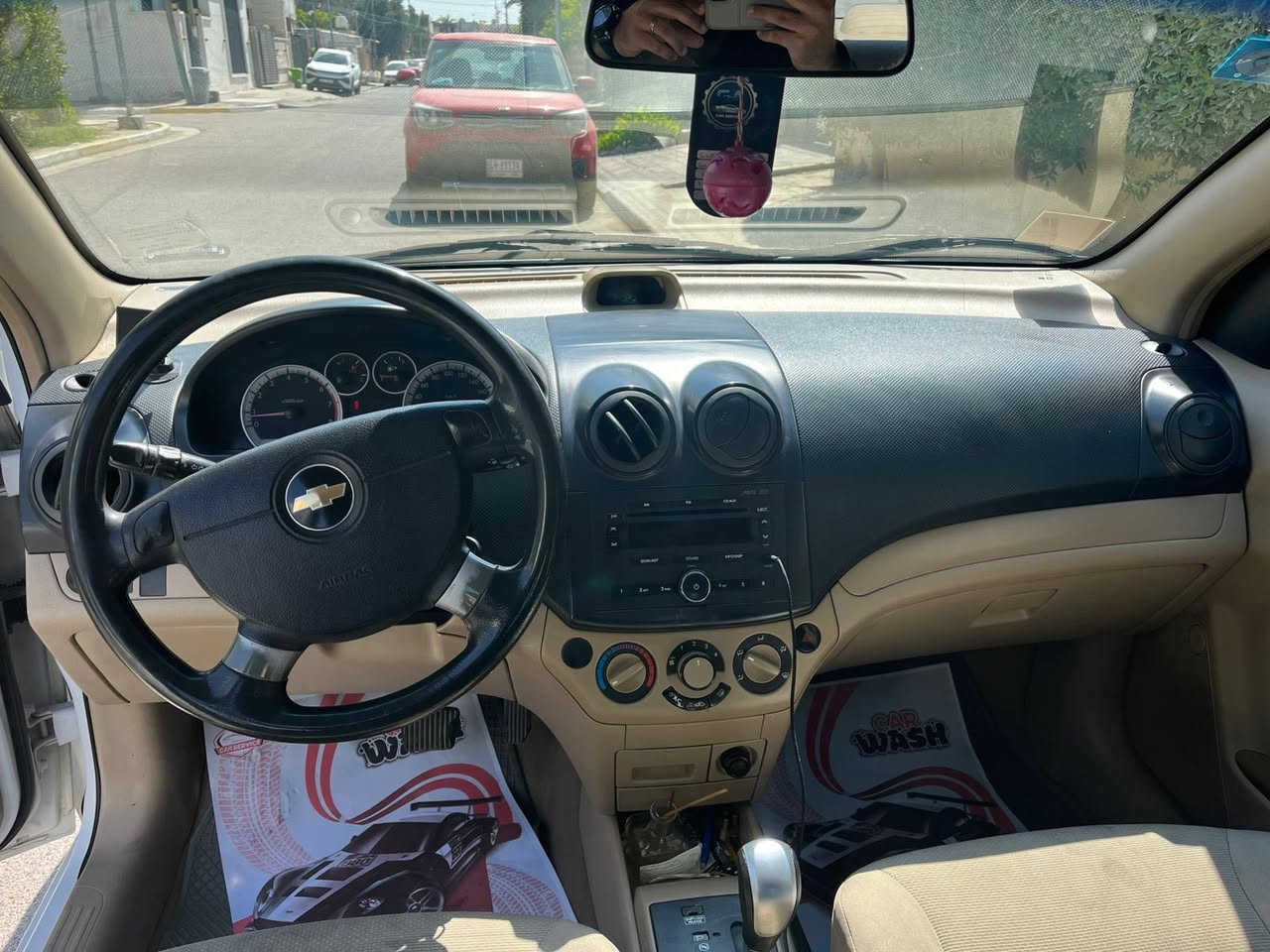 السلام عليكم للبيع افيو 2011 الشركه العامه كير اوتو معروفه مواصفاتها تبريد تدفئه شغال كامله ان شاء الله ونضيفه السعر 77 ورقه 
عنوان بغداد حي الاطباء 
باقي التفاصيل الاتصال بالرقم ‭0772 3785651‬
