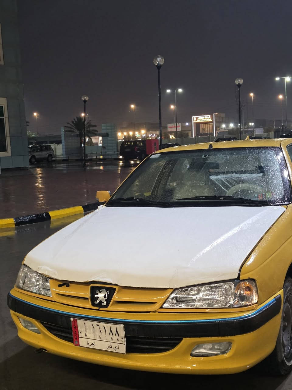 السلام عليكم 
بيجو بارص 2012(للبيع)
كير مكينه حداديه تخم تاير السياره استخدام شخصي
هيئه غرامات مصفره ضربتها جاملغ امامي طخه خفيفه
غير هذا مابيها شواصيها نضاف شاصي واحد معمر
مشروع وطني مكان السياره نجف السعر(30) وبيها مجال قليل
هاتف:***********
