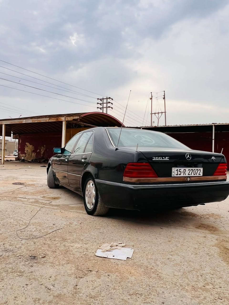 للبيع مارسدس 320 موديل 1993 محدث 96كفاله من الضربه والصبغ تخم تاير حداديه جديده كهربائيات شغاله لايت عالي ناصي ناصي زنون دواخل جديده مكينه مفتوحه  كير كفاله رقم انبار مكاني ديوانيه السعر67وبيها  مجال للاستفسار ***********
