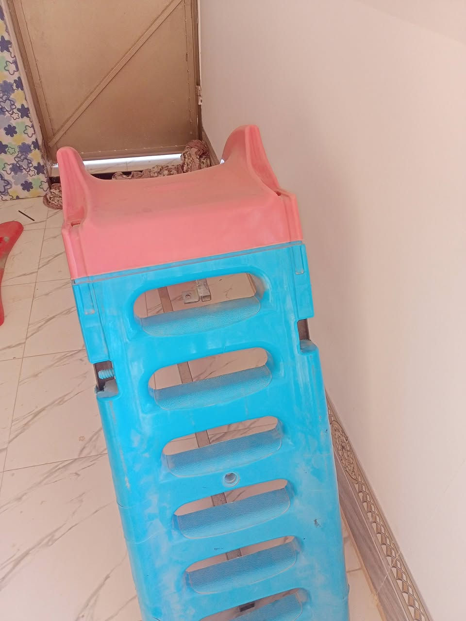 زحليكانه اطفال للبيع
للتواصل ***********
