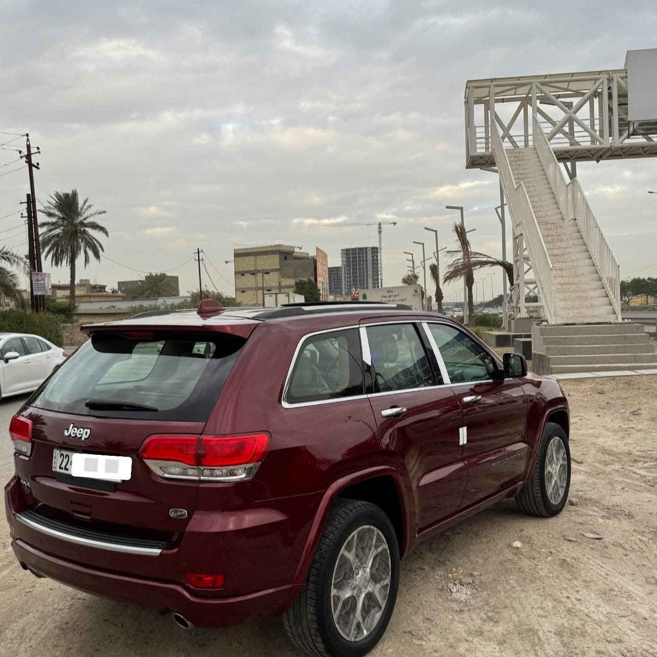 السلام عليكم
جيب  2020 اوفرلاند وكالة هارلم  بحالة الزيرو 
لون احمر 🍒
‏‎
ضمان ٣ سنوات او ٦٠ الف كيلومتر  

ماشيه ٣٤،٠٠٠ فقط حقيقي على ايدنه من زيرو 
 
مكفوله بدون صبغ بدون ضربه  حتى دعاميات مكفوله من الشخط ومكفوله من كلشي 
كير ومحرك مكفول من كلشي 
على أيدنه من الزيرو كلشي بلاد بيها 
‏‎نايلون شركه بعده بكشناتها  رقم اربيل تحويل مباشر 
‏‎فوول مواصفات ١/١ شاشات ٣ جكات  
‏‎‏‎(بانوراما ،رادار جانبي،جكات ،  ،٣شاشات، جلد ،  ،كراسي تدفئه وتبريد  تحكم كامل,كشن ذاكره ،إطفاء ذاتي،جنطه كهرباء)

‏‎العده وكتلوكات مال شركه والاسبير منازل والأرضيات مامستعمله ابد 

السياره نضيفه وبحالة الزيرو وكلشي مناقصها استعمال بسيط    وتخم تاير جديد وصياناتها كلها بالشركه هارلم 

السعر  340   
للاتصال *********** ‎ 
مكانها بغداد 
بيع او مراوس حسب القناعه
