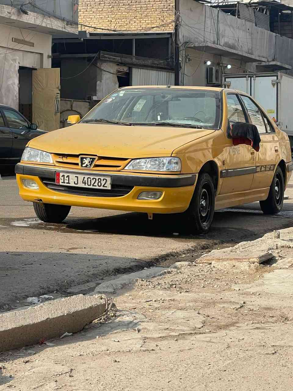 سلام عليكم
 بيجو بارص 2015 سيار شرط التحويل جاهزه كير محرك تبريد  مكينه فرنسي  خير من الله بيها طخات بسيطه معدله بارد بنيد طاير مبدل رقم انكليزي بغداد مصفره غرامات  كبل للشارع متذب عليها ربع السعر 42 بيها مجال*********** العنوان بابل
