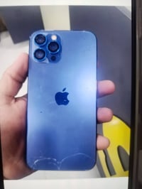 12برو ماكس مبدل شاشه ولكامرات مو واضع يرادلهن تنضيف فيس ايدي شغال بطار...