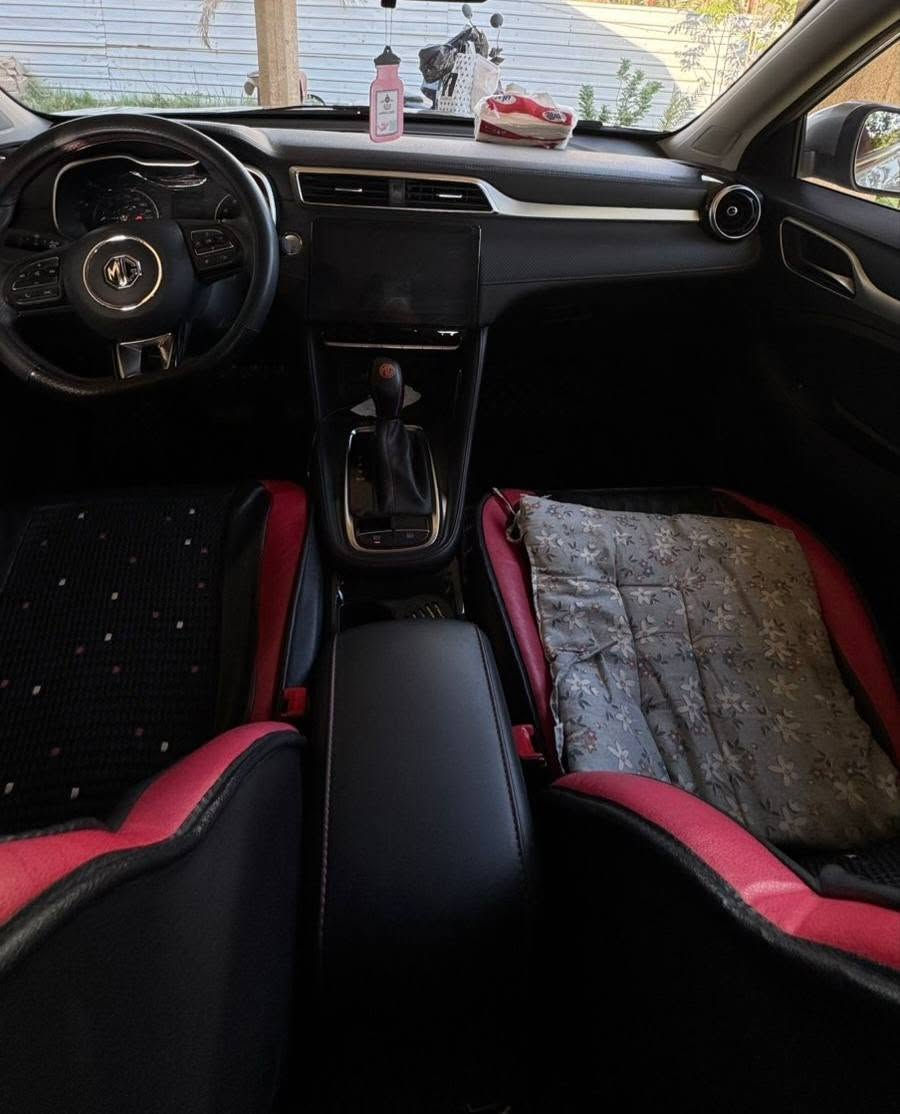 I🚘 للبيع MG ZS Comfort موديل 2024
📍 الموقع: بغداد
📞 رقم الهاتف: ***********
✅ المواصفات:
موديل 2024 (فئة Comfort)
ضمان شركة
محرك 1500 سي سي تنفس طبيعي
تشغيل ودخول بصمة (Smart Key)
داخلية دوشمة جلد احمر واسود
شاشة Apple CarPlay وAndroid Auto
إضاءة أمامية LED
تحكم بالتكييف عن طريق اللمس
مثبت سرعة (Cruise Control)
تحكم بالمقود من الجهتين
إشارات بالمرايا الجانبية
حساسات خلفية
نظام مراقبة ضغط الإطارات (TPMS)
وسادتان هوائيتان (Airbags)
ويل كب وكالة
📏 الممشى: 31 ألف كم
🚗 السيارة بحالة ممتازة، استخدام شخصي، وجاهزة للفحص.
💵 السعر المطلوب: 116 دولار قابل للتفاوض
