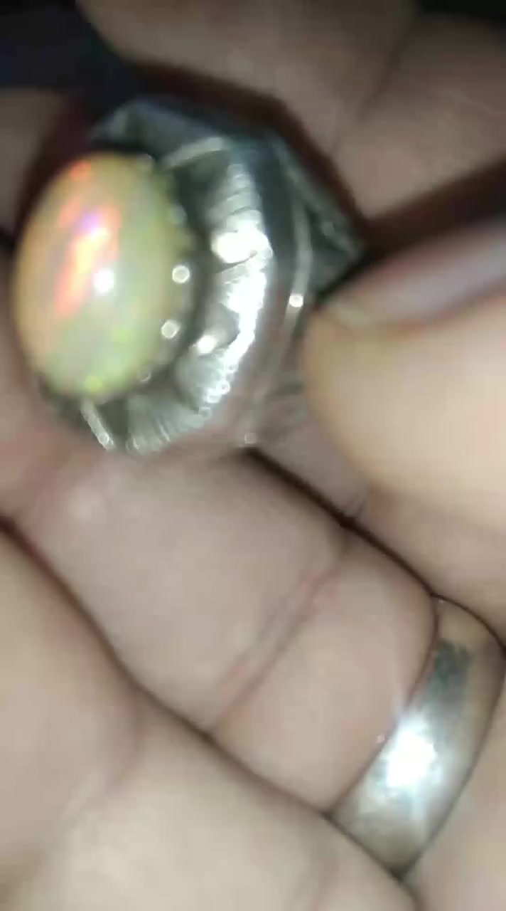 حجر اوبال فووول فاير. للبيع السعر 
90الف النجف الاشرف


**إذا كنت صاحب هذا الإعلان وتريد حذفه لأي سبب، رجاءا أرسل رسالة إلى الدعم الفني**