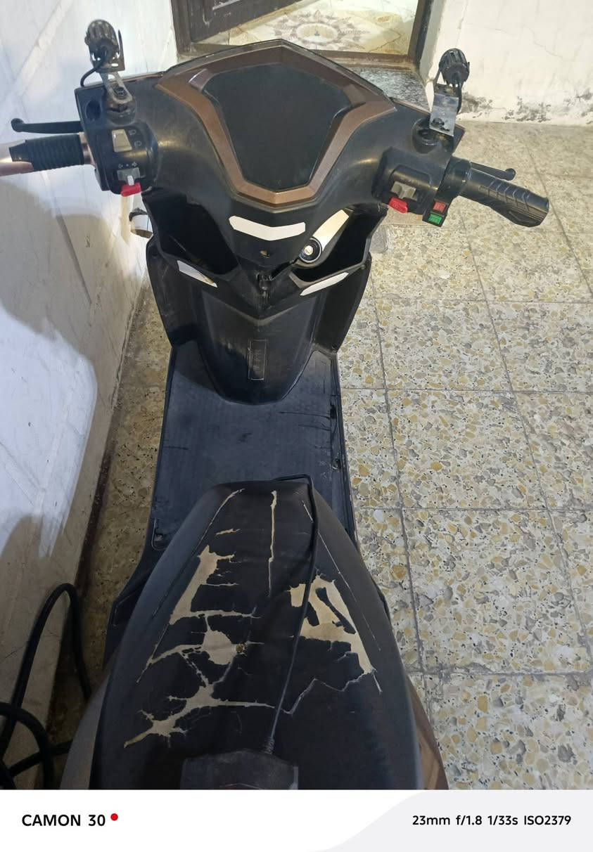 السلام عليكم سكنس شحن للبيع ست بطاريات قبل شهرين شديتهن بعدهن جديدات يرادله ترتيبات بصيطه السعر ٤٠٠ وبي مجال


**إذا كنت صاحب هذا الإعلان وتريد حذفه لأي سبب، رجاءا أرسل رسالة إلى الدعم الفني**