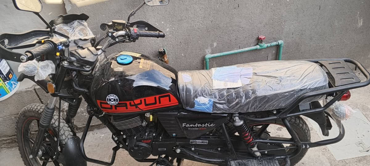 سلام عليكم دايوان جبلي موديل26زيرو مماشيه بصمه حساسات تشغيل عن بعد سويج سجين بعدها  شركه مكلف بنشر مكان بوب الشام ***********
