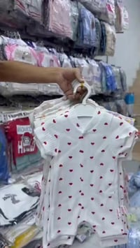 ملابس بيبي • ٣-٩شهر • توصيل