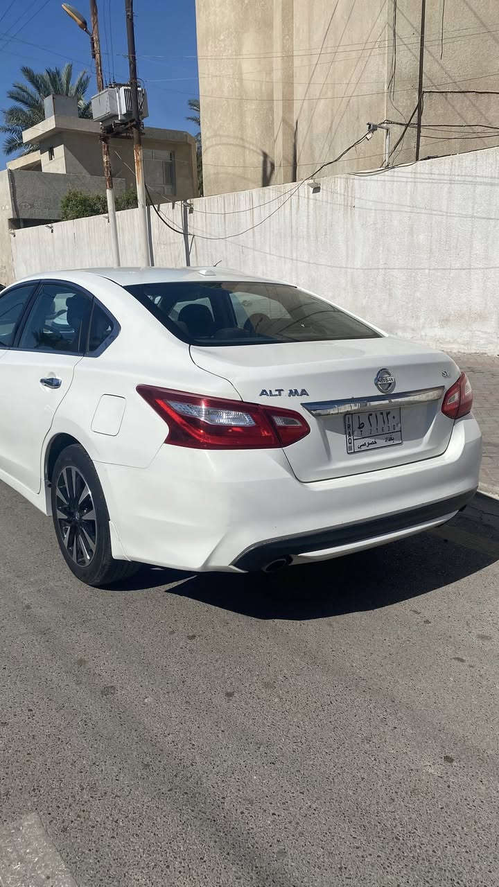 السلام عليكم
نيسان التيما موديل 2018
ماشية 92000 km

صندوق جاملخات خلفيه
سيارة مكينة وكير مكفولة
بجم مكفول
السيارة كاملة مابيها نوقصات

السعر 120 وبيه مجال بسيط جدا للشراي

التواصل:***********
