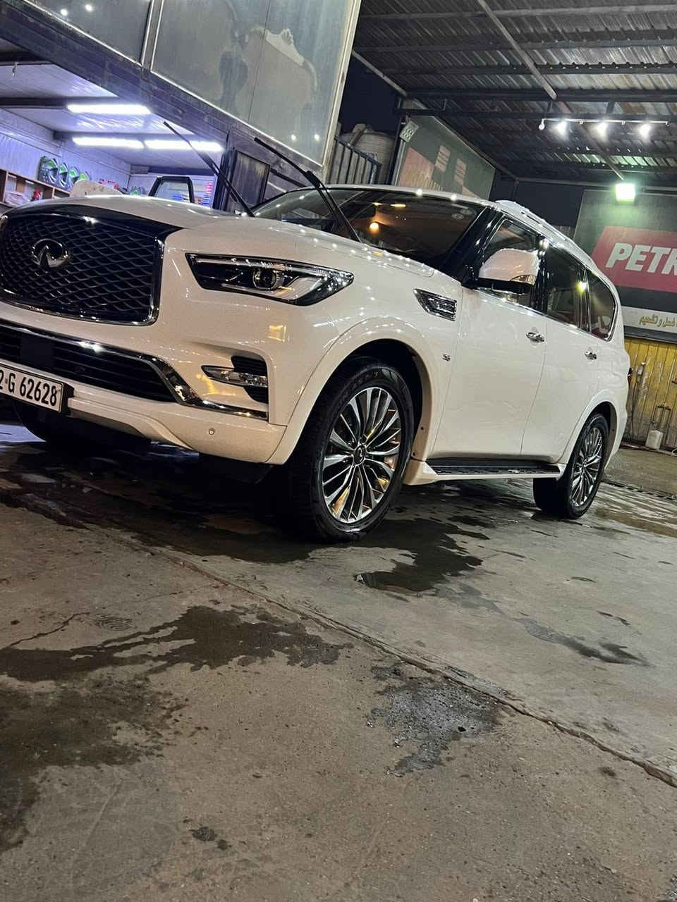 السلام عليكم ورحمة الله وبركاته
نيسان انفنيتي للبيع وكالة خليجيQX80 فول مواصفاتVip موديل2019 مكينة8 سلندر5600 لون ابيض صدفي الدواخل جلد لون مشمشي السيارة غنية عن التعريف فول مواصفات رقم اربيل الدولي ابأسمي تحويل بشرط سيارة جديدة بمعنى الكلمة ماشية73 ألف كيلو متر مكان السيارة بغداد البنوك سعر السيارة33000 الف دولار يعني 3 شدات و 30 ورقة بيها مجال جدا بسيط للشراي والشراي يتصل رقم الهاتف*********** بغداد, العراق

