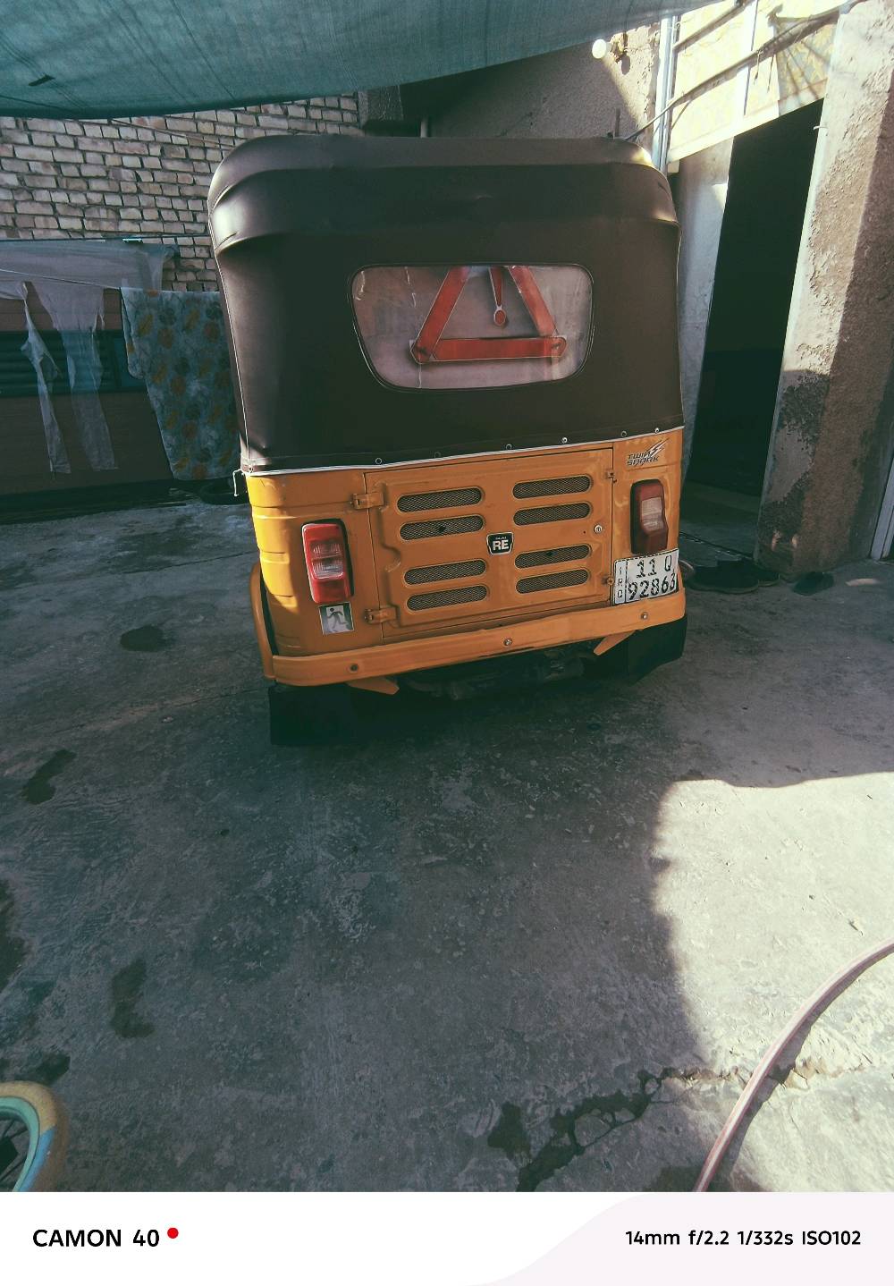 السلام عليكم تكتك 2019 نضيفه للبيع او مراوس بسيارة تكسي.   مابيها شي تجي وتشوف بعينك دوس معمرة تكتك نشطه خير من الله العنوان بغداد حي النصر