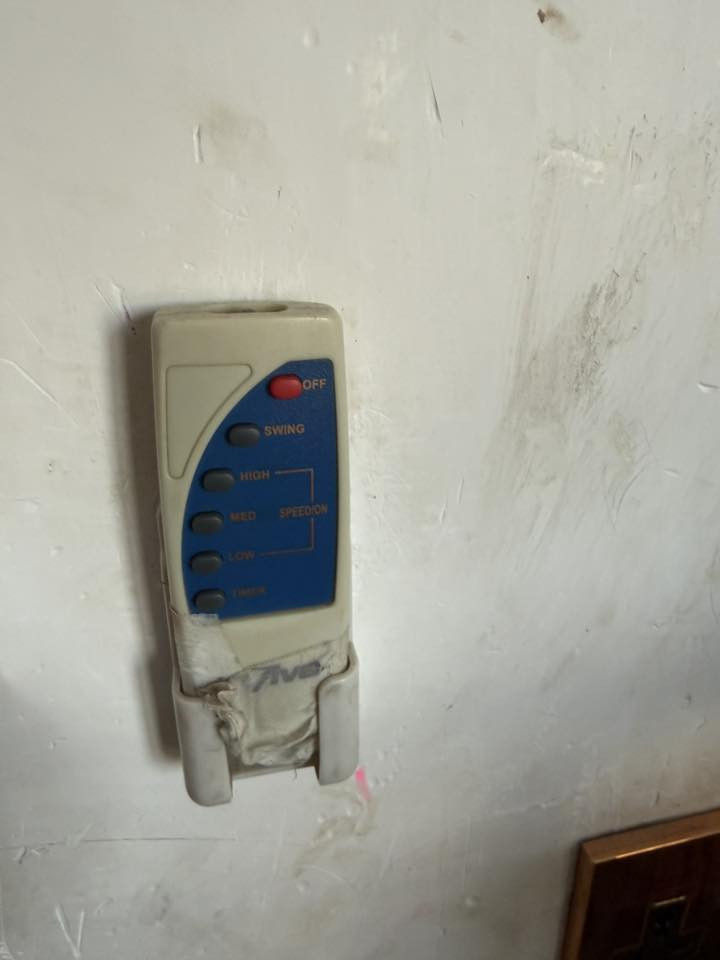 مراوح سقف ثانوي عدد 3 للتواصل
***********
