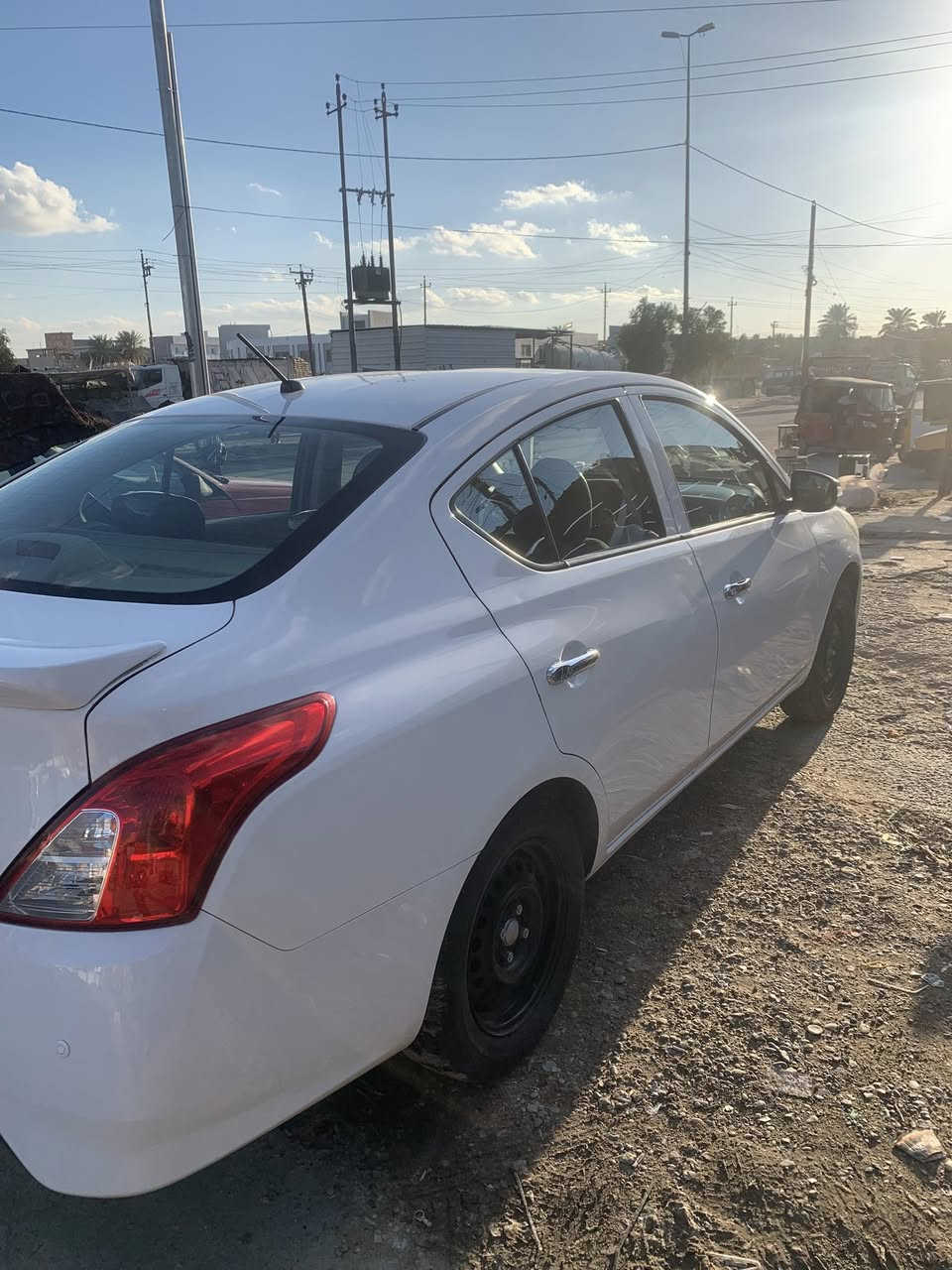 سلام عليكم  
نيسان سني موديل 2024 مكفوله كفاله عامه 
قطعتين تبريد وشاشه بلاديه اشاير بلمري  
ماشيه 65 الف سياره جاهزه تحويل ثاني يوم سعرها 123 وبيهه مجال بسيط 
***********
