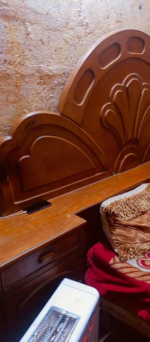 السلام عليكم غرفه ام سته مال حله للبيع ***********
