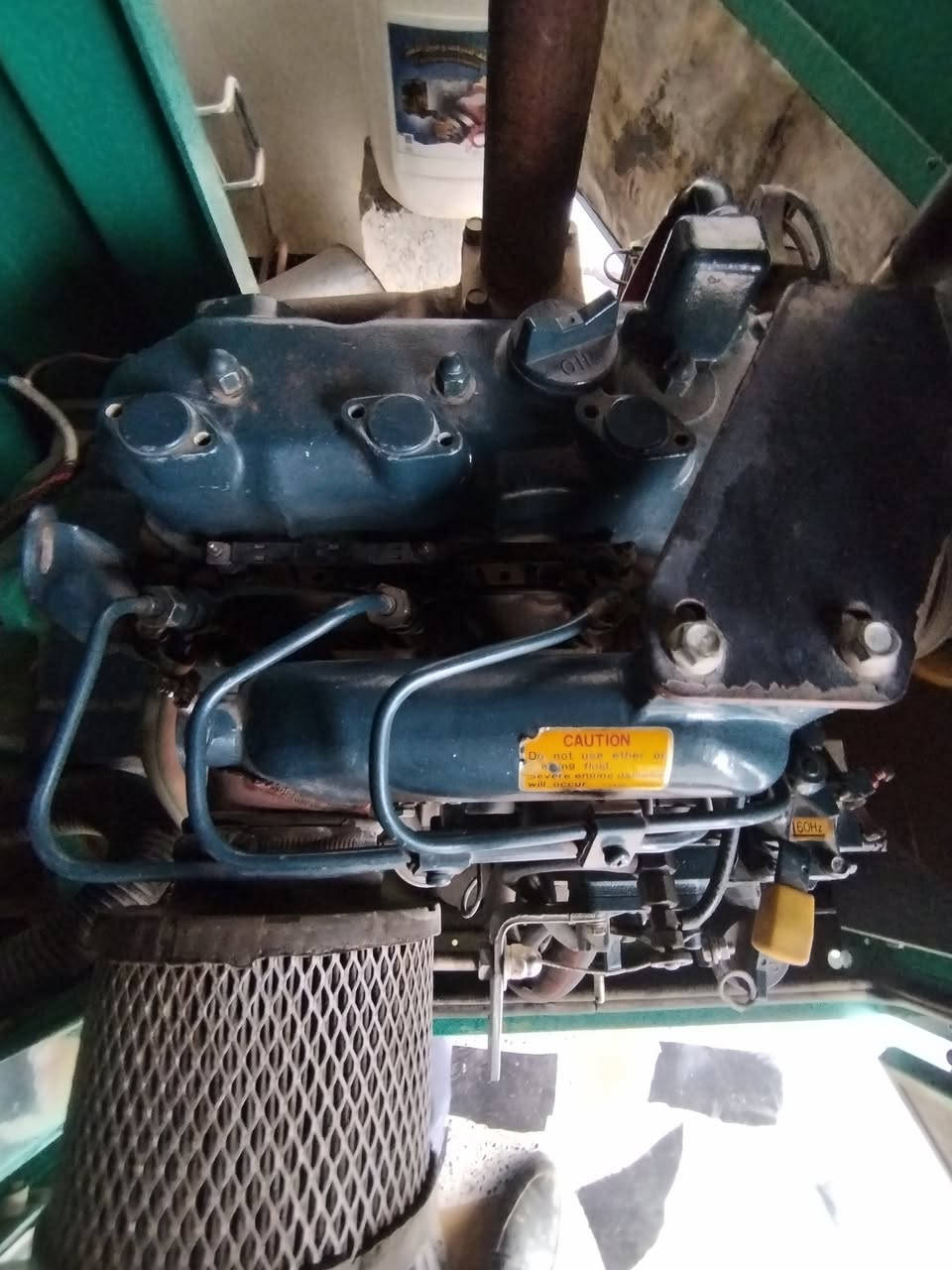 المولدة 15KVAسنكل فيس بامكان تحويله إلى ثري فيس مولدة شغالة وبحالة جيدة جدا (وتم تجفيته موخرا)
وعليها شاشة ومبرمجة وبيها اوتو تكدر تشده
للاستفسار الاتصال على الرقم
*********** 🤳🏻
*********** 🤳🏻
