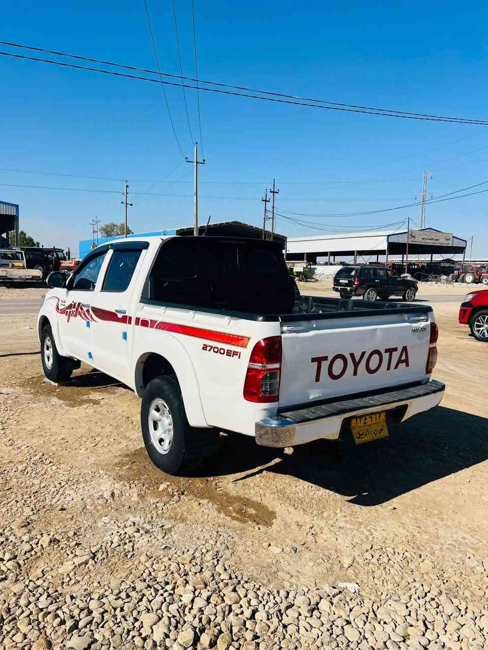 للبيع فورويل 2013 كير عادي
بانزين رقم اربيل تحول وكاله حاضر 
السعر 185 بيها مجال 
مكان واسط الزبيديه 
***********
