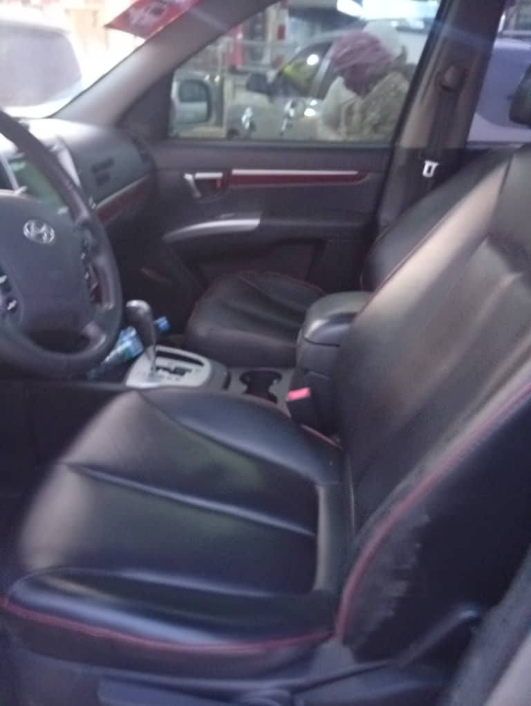 سيام موديل 2006 محرك عمحرمة ادخال جديد فريزتين  حاليا العلام من الطبون لااطبون شاشا عمية سعرا 91تواصل وتساب 447984289344+
