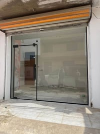 المنيوم • واجهات زجاج ١٠مم • أبواب كهربائية ضمان١٠سنوات
