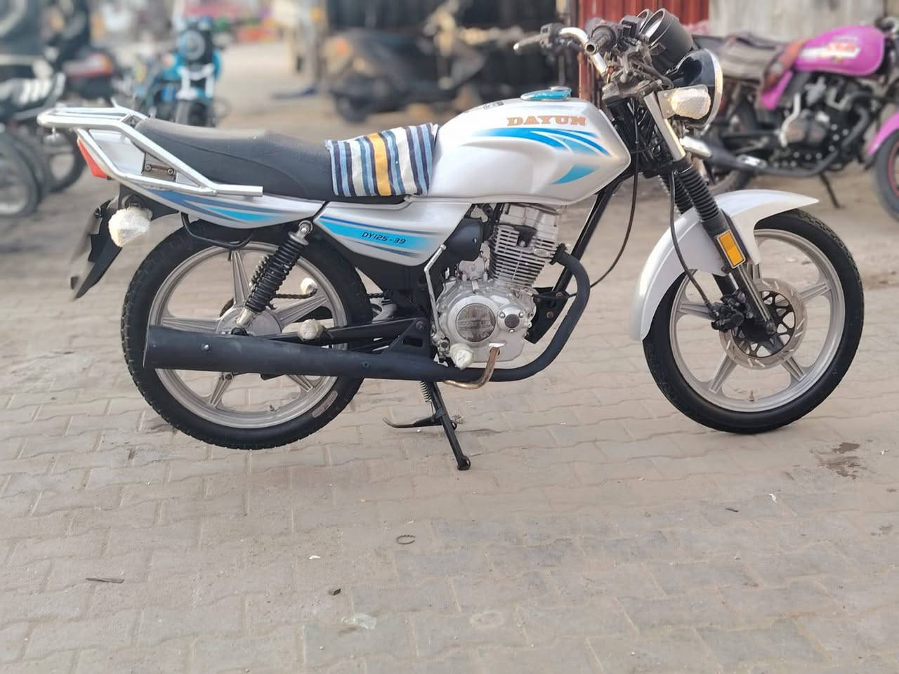 للبــيـــع دايـوان عضـم
 مديـل 16 اوراق اصولي

*********** كربلاء حي العسكري
