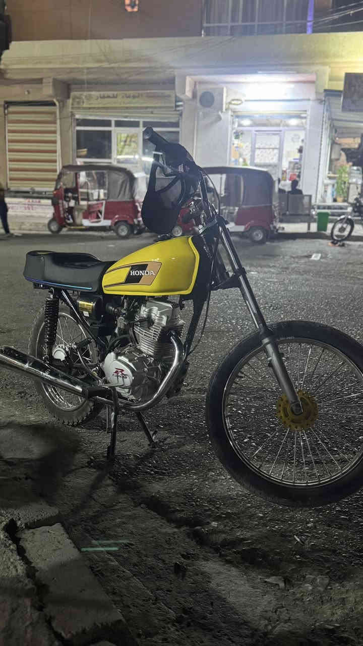 سلام عليكم 
جمعه مبارگ 
درجه البيع 
رابيدو ٢٥
وراق اصوليه 
شاصي ٢٠١٦نامه شايل رفيع 
سعر 600$
وبيه مجال شي بسيط 
درجه كلش حلوه وناعمه مرتبه من شاصي من مكينه 
مكاني ديالى بلدروز 
رقم ***********
