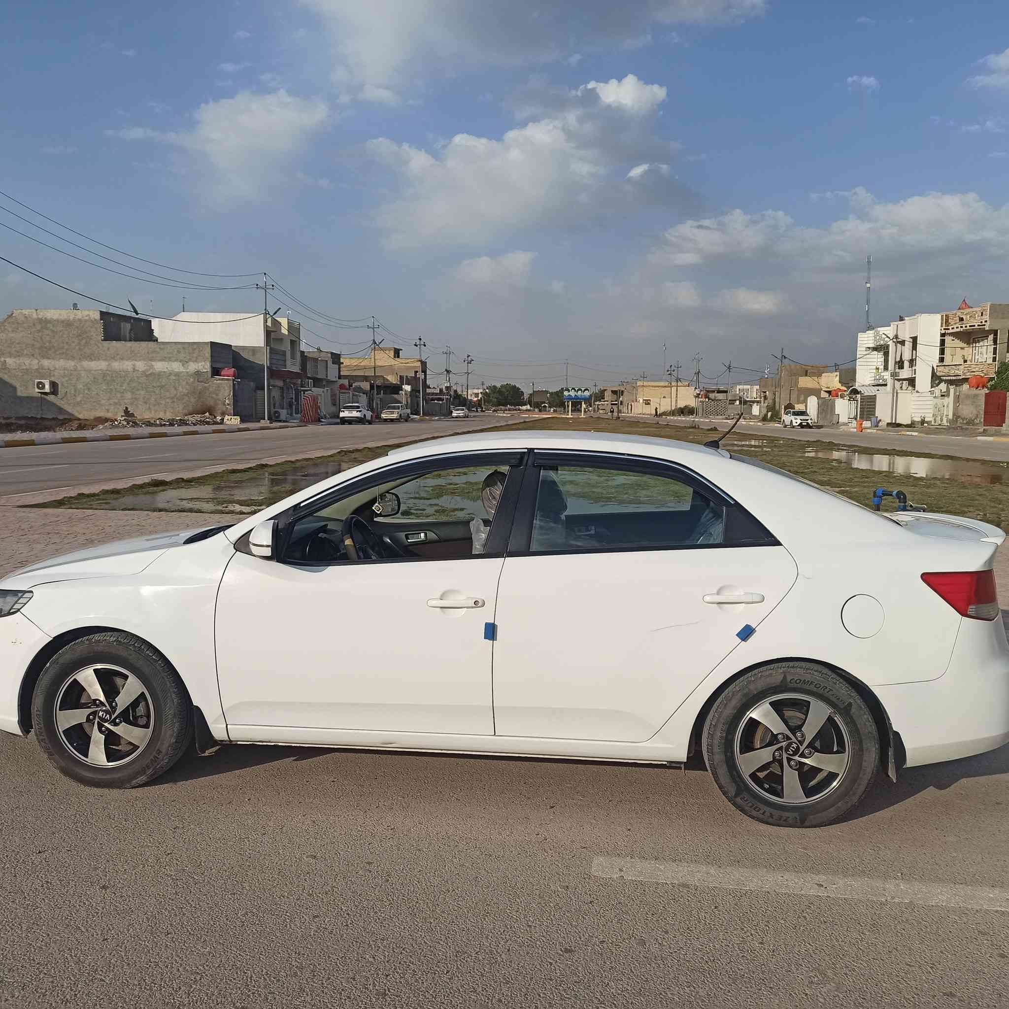 سيراتو 11 نظيفه تحتاج شوي تعديلات 98 و بيها مجال سنويه منتهية رقم سليمانيه للتواصل ***********
