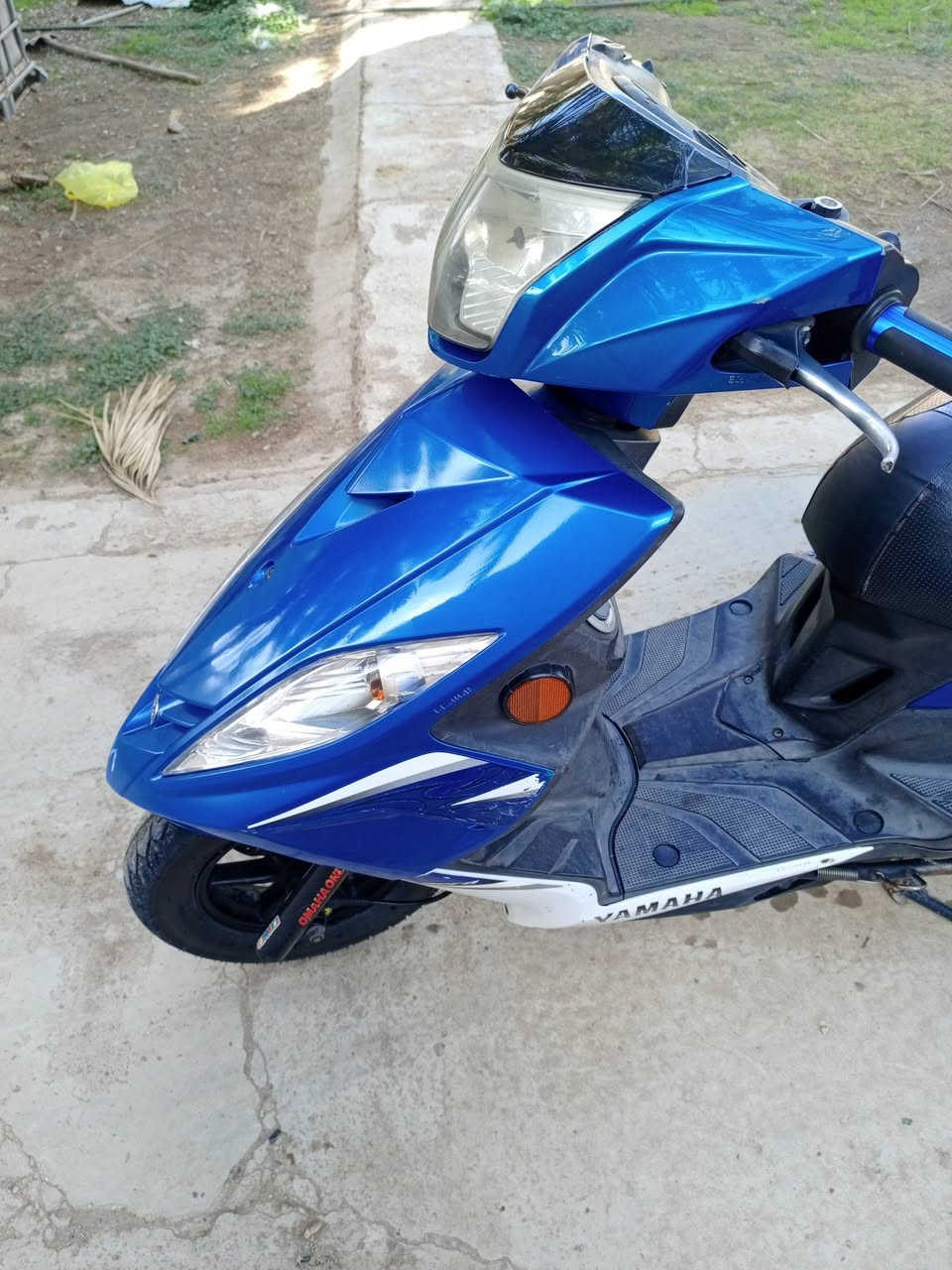 سلام عليكم
للبيع جيتي ار حديث موديل 2012دشبول 3الوان كفرات بلاد مكينة ابلادية ناعمة كلش شلعة و معدل نكرة بكل وقت دبلات جدد تخم تاير جديد كهربائيات كلهة شغالة السعر مليون بيهة مجال بسيط مكاني بغداد الشعلة الرقم ***********الشراي يراسني واساب
