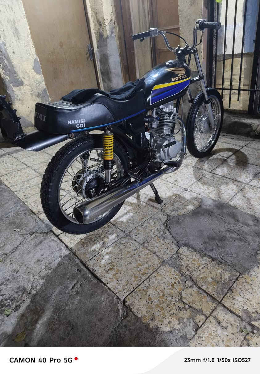 سلام عليكم دراجه ايراني مكينه نامه و شاصي نامه مكفول من العواج والحيم رنكات جدد كشن تانكي دبلات سعره 550 وبيه مجال قليل بكاني بصره مركز رقم ***********
