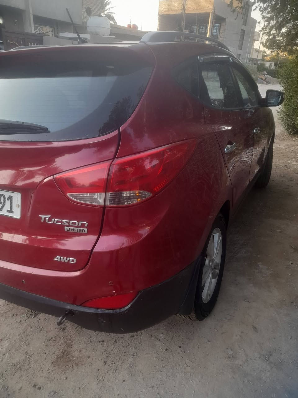 السلام عليكم للبيع توسان ٢٠١٢ خليجي بيهه صبغ ٣ قطع سونار موجود بل منشور مكاني المحموديه سعرها ١١٥ للستفسار اتصل ***********
